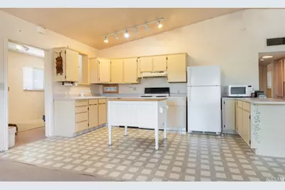 1664 N Rome Way, Apple Valley, UT 84737 - Photo 12
