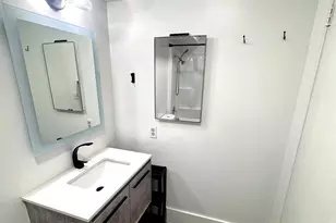247 S 700 E, Salt Lake City, UT 84102 - Photo 16
