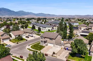 2059 E Hickock Way, Eagle Mountain, UT 84005 - Photo 30