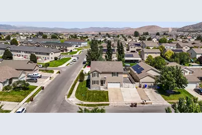 2059 E Hickock Way, Eagle Mountain, UT 84005 - Photo 4