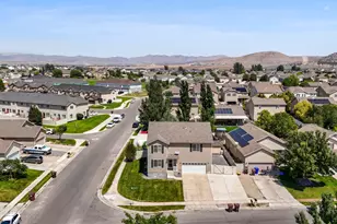 2059 E Hickock Way, Eagle Mountain, UT 84005 - Photo 4