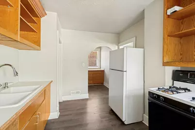 265 W 300 N, Provo, UT 84601 - Photo 8