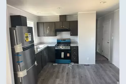 50 S 1500 W #S21, Vernal, UT 84078 - Photo 2
