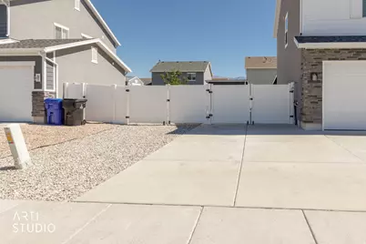 3565 S Water Lilly Ln, Syracuse, UT 84075 - Photo 4