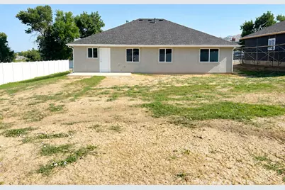 120 E 500 N, Hyde Park, UT 84318 - Photo 6