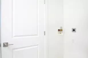 2085 N Main St, Sunset, UT 84015 - Photo 8