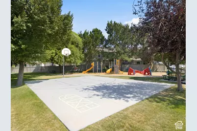 3451 E Peregrine Rd N, Eagle Mountain, UT 84005 - Photo 24