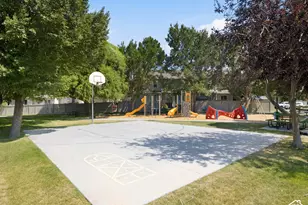 3451 E Peregrine Rd N, Eagle Mountain, UT 84005 - Photo 24