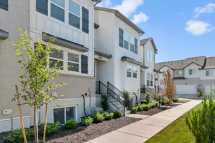 4552 W Parkes Peak Ln, Herriman, UT 84096 - Photo 2