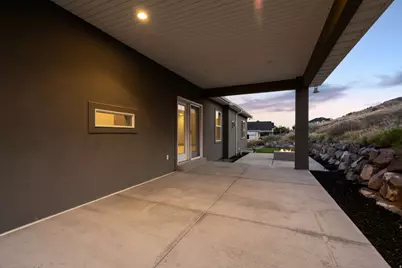 2891 E Sunset Dr, Eagle Mountain, UT 84005 - Photo 46
