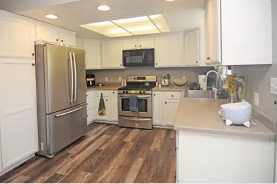 4760 Burch Creek Dr, South Ogden, UT 84403 - Photo 4