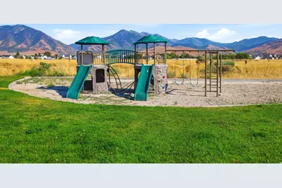 824 N Gleneagles Ct, Tooele, UT 84074 - Photo 44