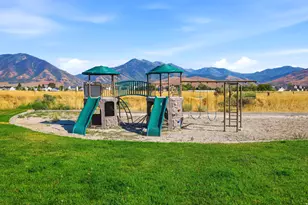 824 N Gleneagles Ct, Tooele, UT 84074 - Photo 44