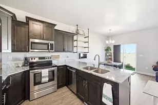 824 N Gleneagles Ct, Tooele, UT 84074 - Photo 20