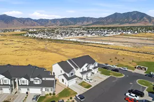 824 N Gleneagles Ct, Tooele, UT 84074 - Photo 50