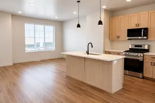 808 W Ivywell Ln N, North Salt Lake, UT 84054 - Photo 10