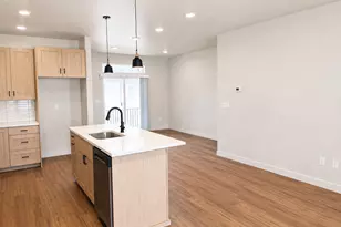 808 W Ivywell Ln N, North Salt Lake, UT 84054 - Photo 8