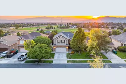 10503 N Doral Dr, Cedar Hills, UT 84062 - Photo 2