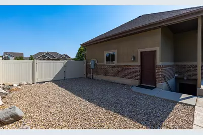 1685 W Prairie Hill Dr, Bluffdale, UT 84065 - Photo 46