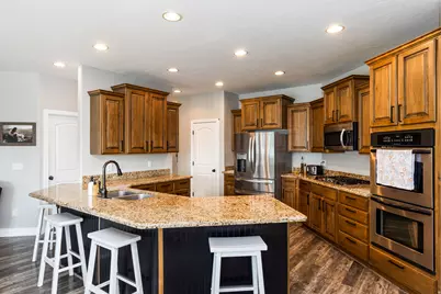 1685 W Prairie Hill Dr, Bluffdale, UT 84065 - Photo 6