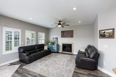 1685 W Prairie Hill Dr, Bluffdale, UT 84065 - Photo 12