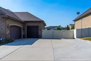 1685 W Prairie Hill Dr, Bluffdale, UT 84065 - Photo 6