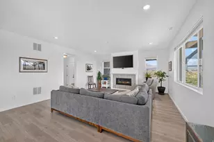 264 W Dunlin Dr, Salem, UT 84653 - Photo 8
