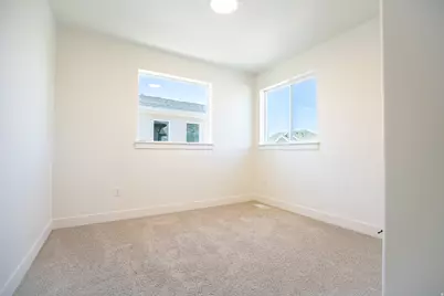 563 W 1775 N, Harrisville, UT 84404 - Photo 10