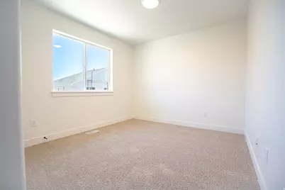 563 W 1775 N, Harrisville, UT 84404 - Photo 8