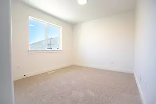 563 W 1775 N, Harrisville, UT 84404 - Photo 8
