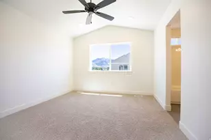 563 W 1775 N, Harrisville, UT 84404 - Photo 4