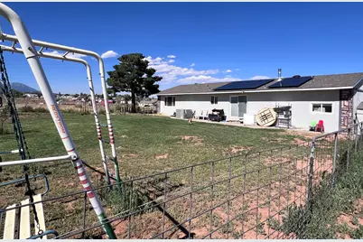 1088 S 100 E, Blanding, UT 84511 - Photo 18