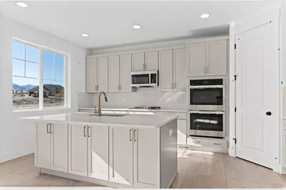 8784 Hoback River Rd, West Jordan, UT 84081 - Photo 10