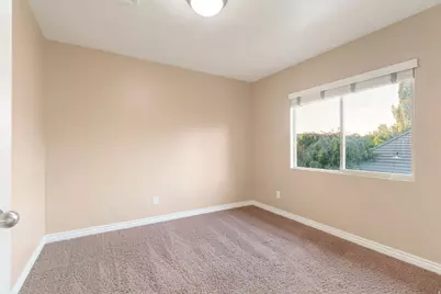971 S Kays Dr, Kaysville, UT 84037 - Photo 34