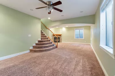 971 S Kays Dr, Kaysville, UT 84037 - Photo 18