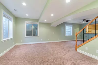 971 S Kays Dr, Kaysville, UT 84037 - Photo 24