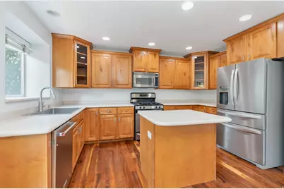 971 S Kays Dr, Kaysville, UT 84037 - Photo 10