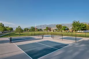 971 S Kays Dr, Kaysville, UT 84037 - Photo 28