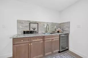 1775 E Rosecrest Dr, Salt Lake City, UT 84108 - Photo 18