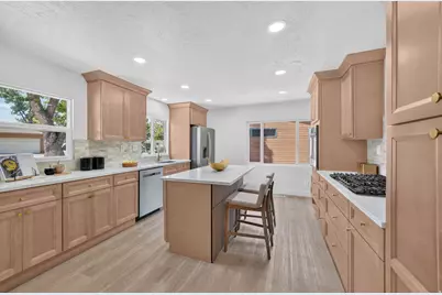 1775 E Rosecrest Dr, Salt Lake City, UT 84108 - Photo 4
