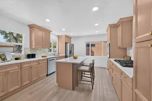 1775 E Rosecrest Dr, Salt Lake City, UT 84108 - Photo 4