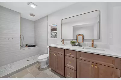 1775 E Rosecrest Dr, Salt Lake City, UT 84108 - Photo 10
