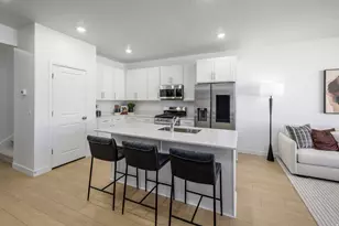 1712 W Viola Ln, Saratoga Springs, UT 84045 - Photo 4