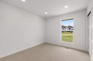 5423 W Pebble Ln, Highland, UT 84003 - Photo 32