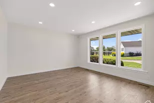 5423 W Pebble Ln, Highland, UT 84003 - Photo 8