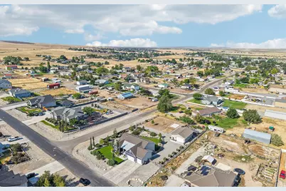 7901 N Cobblerock Rd E, Lake Point, UT 84074 - Photo 56