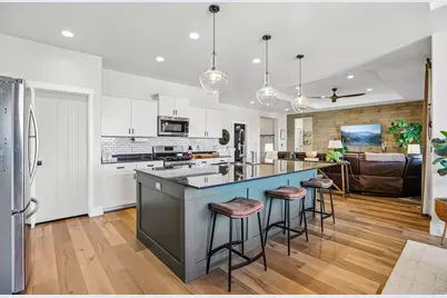 7901 N Cobblerock Rd E, Lake Point, UT 84074 - Photo 18