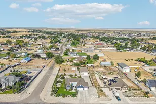 7901 N Cobblerock Rd E, Lake Point, UT 84074 - Photo 54