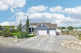 7901 N Cobblerock Rd E, Lake Point, UT 84074 - Photo 6
