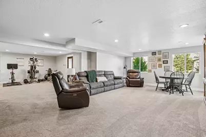 7901 N Cobblerock Rd E, Lake Point, UT 84074 - Photo 20